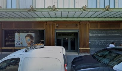 Chantecaille - Le Bon Marché Rive Gauche, Magasin de Cosmétiques à Paris 07