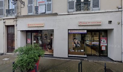 Parfumerie Et Institut De Beauté Douglas, Magasin de Cosmétiques à Voiron