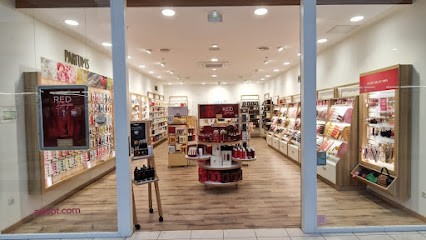 Adopt, Parfumerie à Trignac