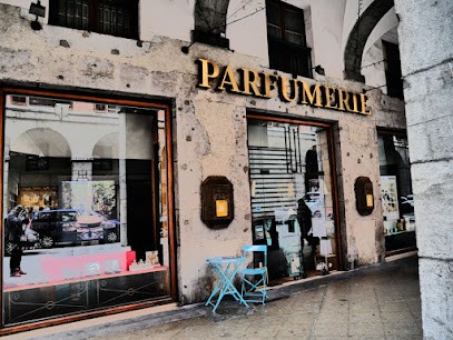 Parfumerie Maurice, Parfumerie à Chambéry