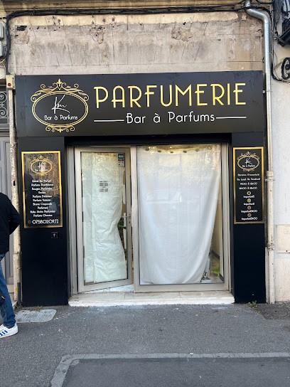 Km Bar à Parfums, Parfumerie à Aubagne