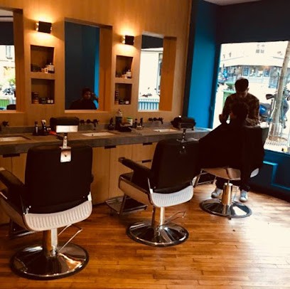 Elvis & Brad, Magasin de Cosmétiques à Paris 09