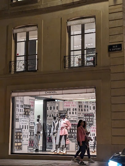 CHANEL Boutique Beaute, Magasin de Cosmétiques à Paris 01