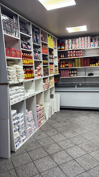 Choupi Cosmetic Beauty, Magasin De Cosmétiques à Paris 18