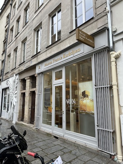 Maison Francis Kurkdjian Boutique Marais, Parfumerie à Paris 04