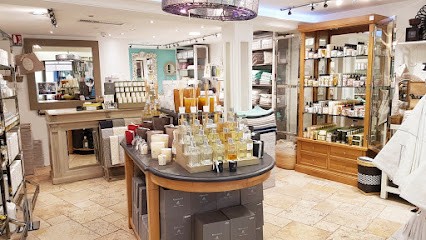 Marinette D'Autrefois Saint-Tropez, Parfumerie à Saint-Tropez