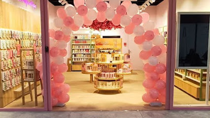 Adopt Parfums Magasin De Cosmétiques à Angoulins