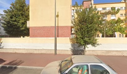 Niyo, Parfumerie au Blanc-Mesnil