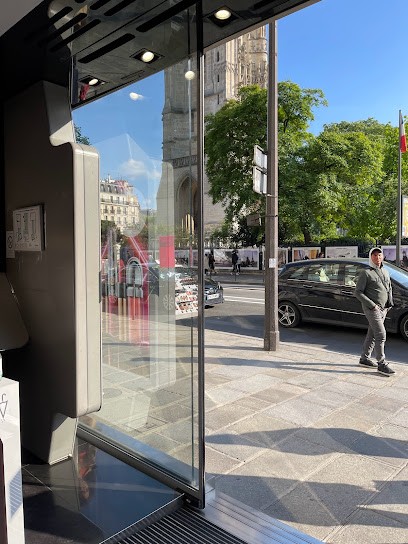 KIKO Milano, Magasin de Cosmétiques à Paris 01