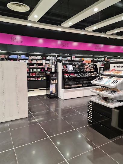 SEPHORA LORIENT NAYEL, Parfumerie à Lorient