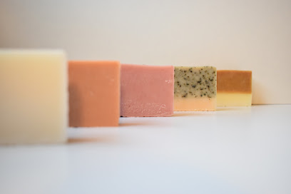 Emile & Marie - Savonnerie Artisanale, Magasin De Cosmétiques à Nadaillac