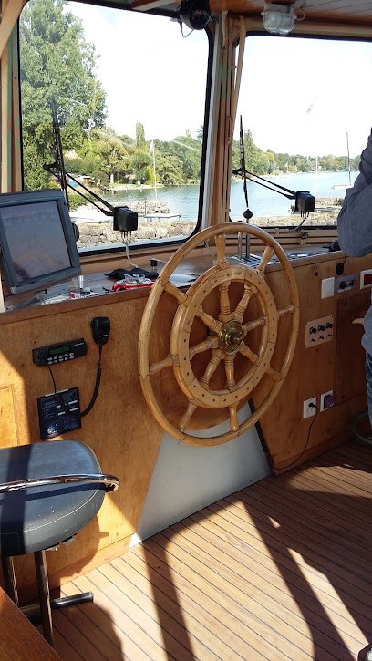 Herrero Eugene Andre, Parfumerie à Margencel