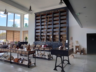Végétalement Provence - Siège (France), Magasin de Cosmétiques à Saint-Rémy-de-Provence