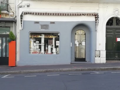 BALLA cosmétiques Boutique de Cosmétiques et de Produits Naturels Société CDS BALLA, Magasin de Cosmétiques à Béziers