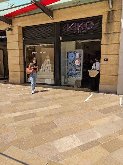 Kiko Milano, Magasin de Cosmétiques à Aix-en-Provence