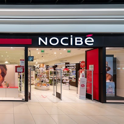 Perfumes and Beauty Douglas, Parfumerie à Saint-Maximin