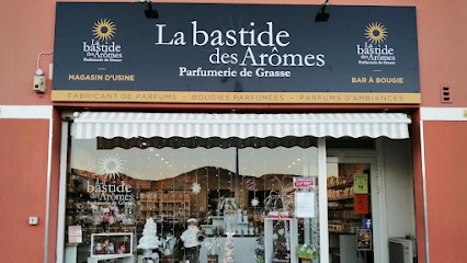 La Bastide Des Arômes - Rocbaron Fabricant De Parfums & Bougies Concept Store, Parfumerie à Rocbaron