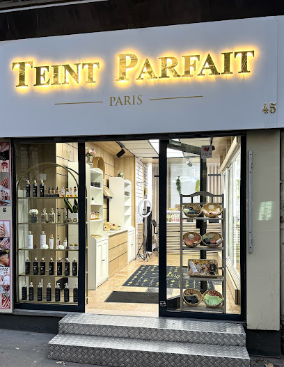 Teint Parfait Château Rouge - Boutique De Vente Des Produits : Soins Du Visage Et Du Corps Magasin De Cosmétiques à Paris 18