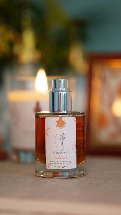 L'atelier C - Parfums Et Bougies Parfumées, Parfumerie à Mougins