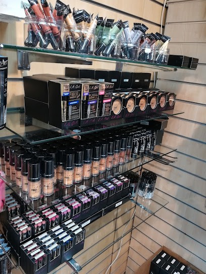 African Secret, Parfumerie à Cergy