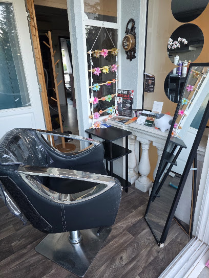Liss'r Cosmétiques : Trichologue, Lissages, Coach Capillaire, Magasin De Cosmétiques au Cannet