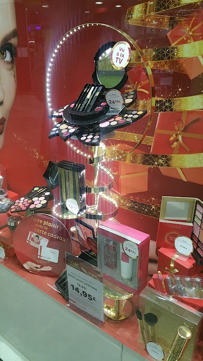 Nocibé - CHATEAUROUX CARREFOUR, Parfumerie à Châteauroux