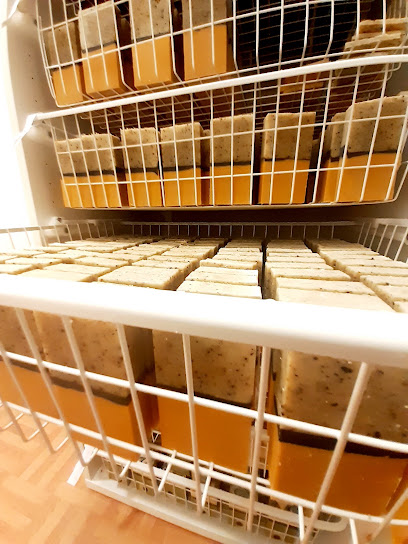 Savonnerie Amoa, Magasin De Cosmétiques à Palleau