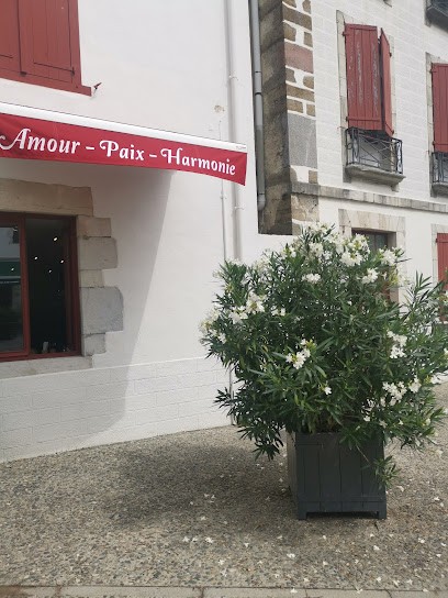 PARFUMS ET SENTEURS DU PAYS BASQUE ESPELETTE, Parfumerie à Espelette