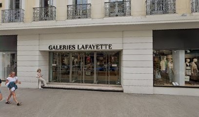 Sisley, Magasin de Cosmétiques à Cannes