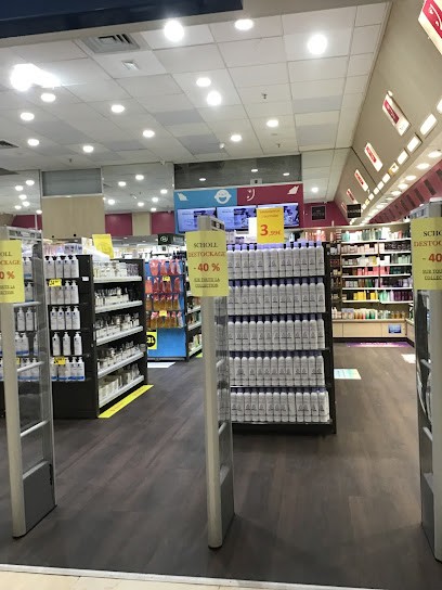 PARAPHARMACIE ST CLOUD, Magasin de Cosmétiques à Saint-Cloud