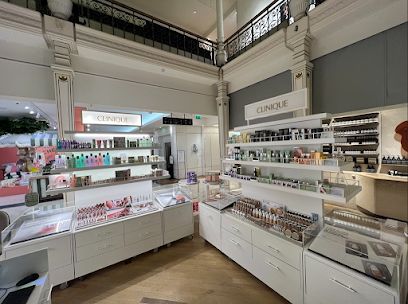 Clinique Bon Marché Magasin De Cosmétiques à Paris 07