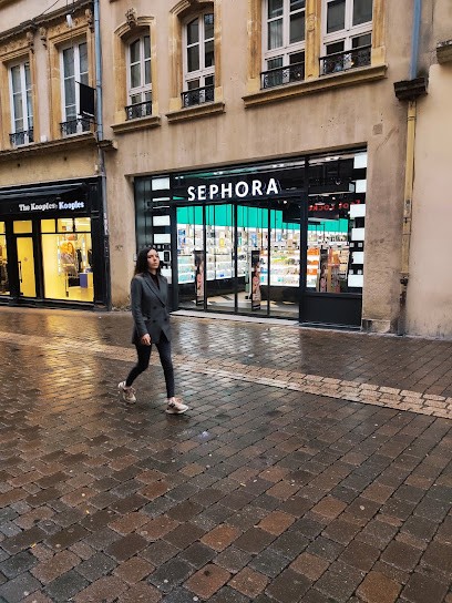 SEPHORA METZ SERPENOISE, Parfumerie à Metz