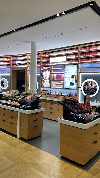 NARS Cosmetics Le Bon Marché, Magasin de Cosmétiques à Paris 07