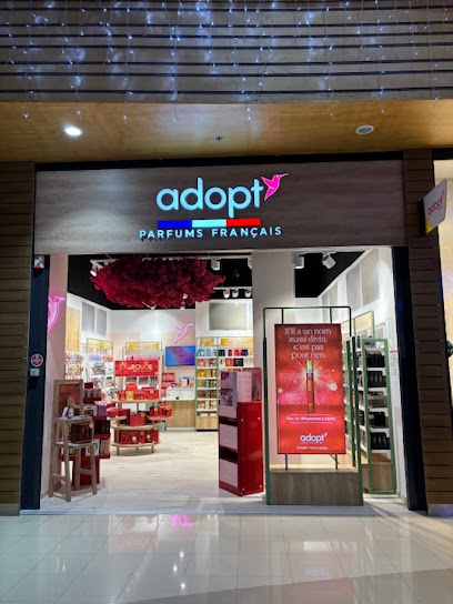 Adopt Parfums, Magasin De Cosmétiques à Claira